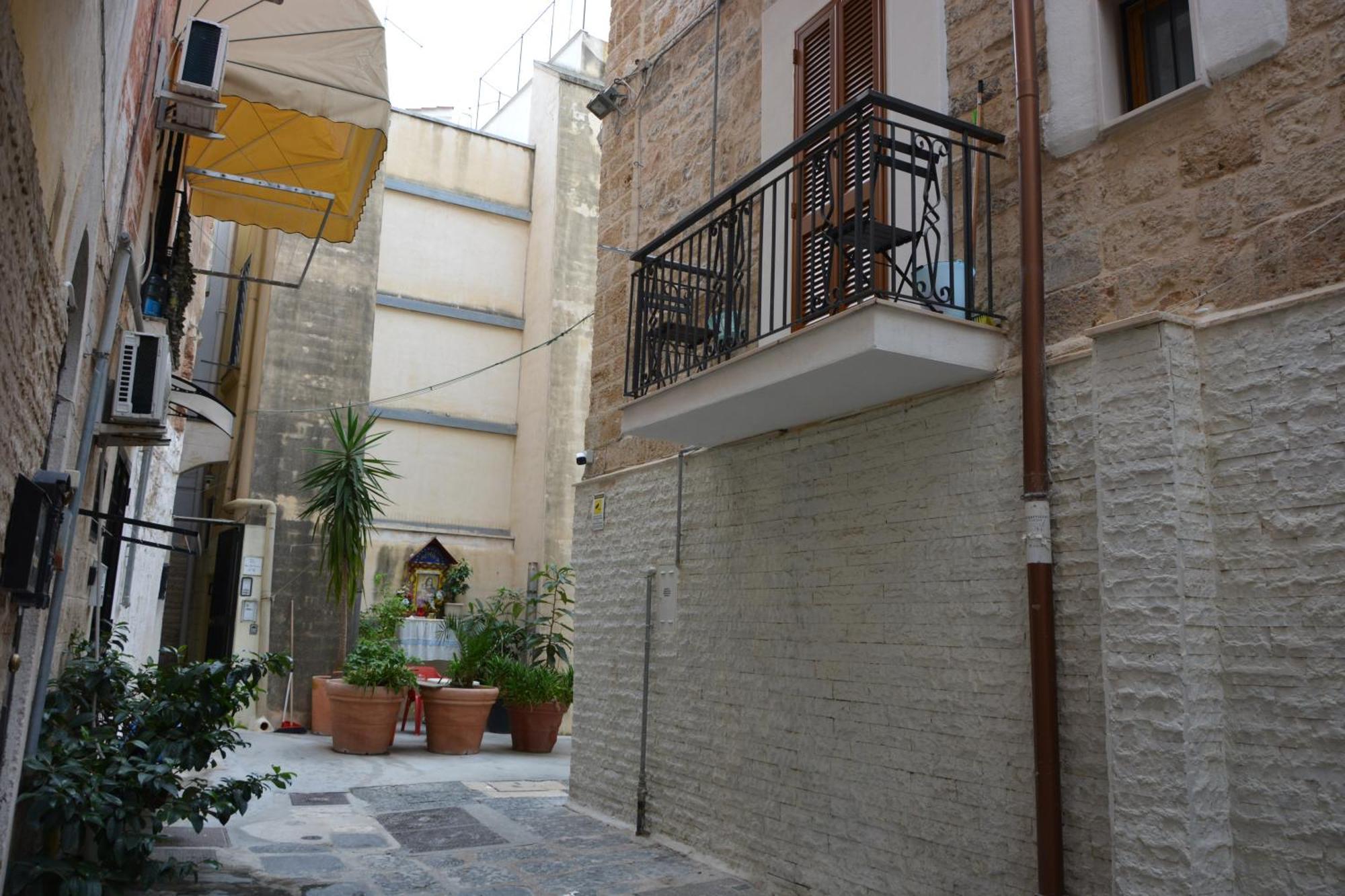 Dimora Del Carmine Hotel Bari Exterior foto